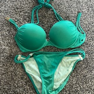 Victoria secret bombshell bikini. 34b small bottoms